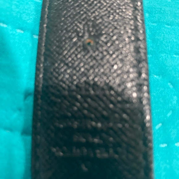 Ladies 2 sided LV belt - Picture 6 of 9